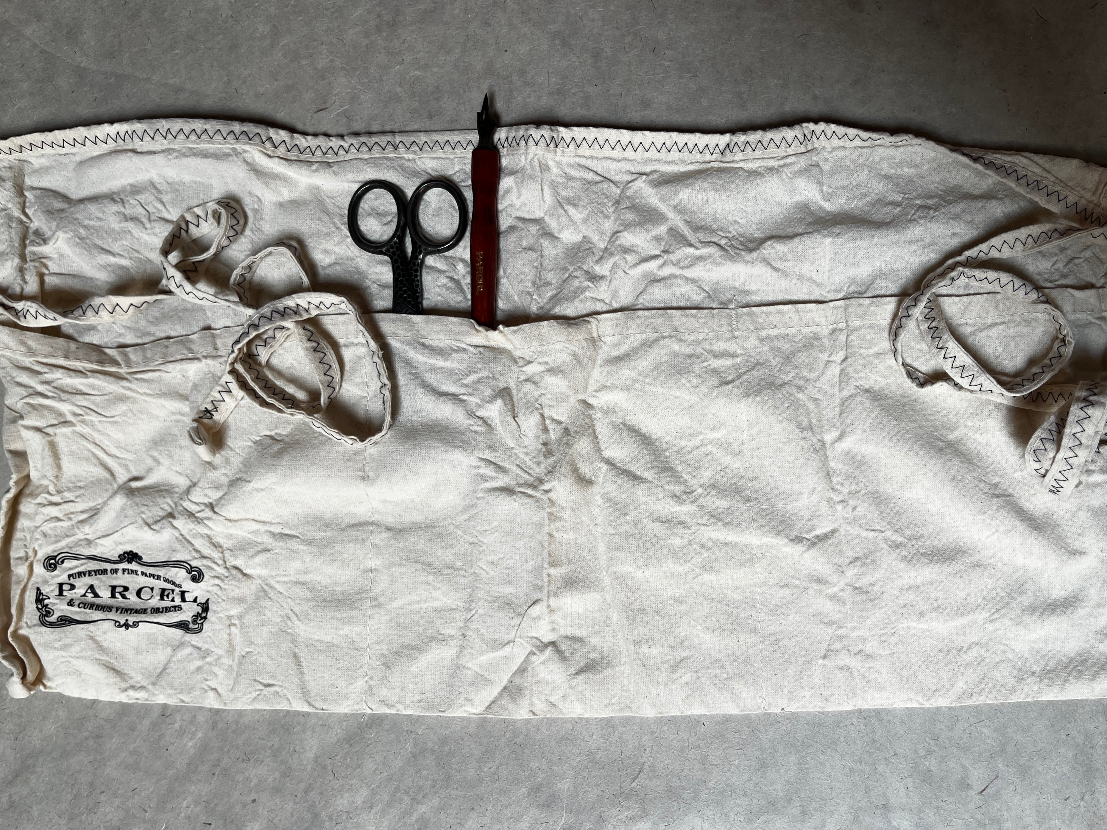 Parcel Utility Apron - PARCEL