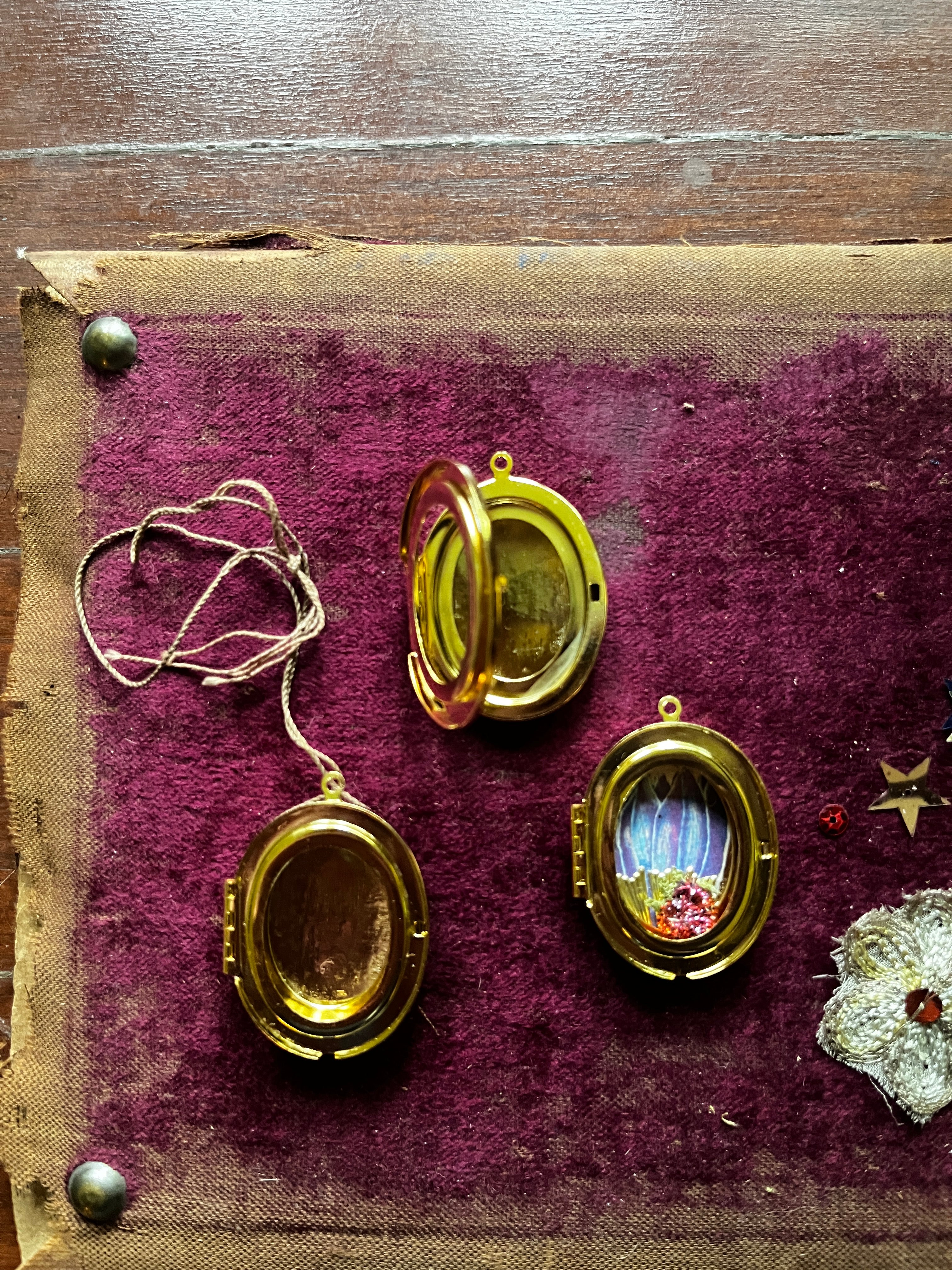 Vintage Gold Open Locket