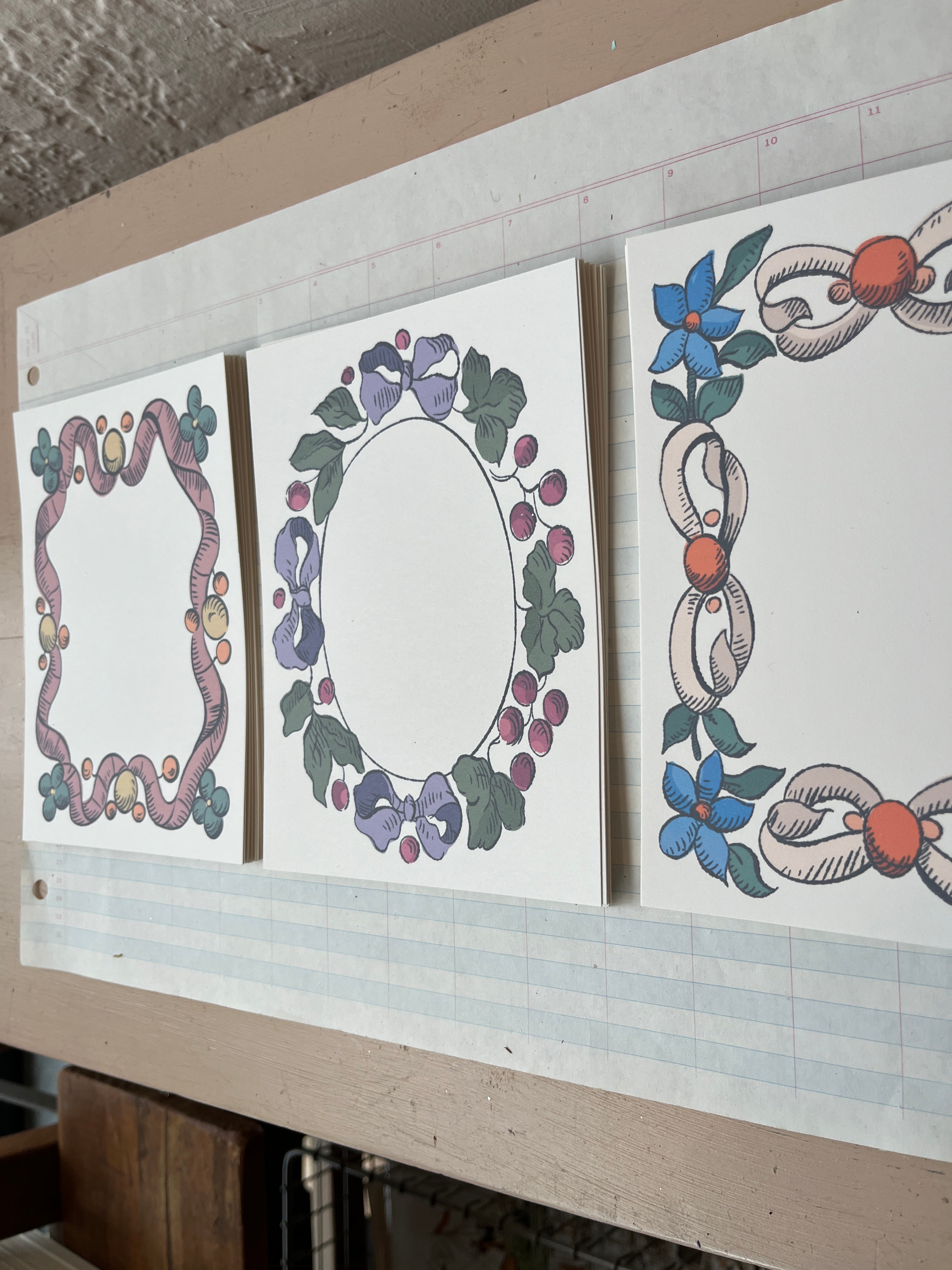 Berry Ribbon Frame Cards
