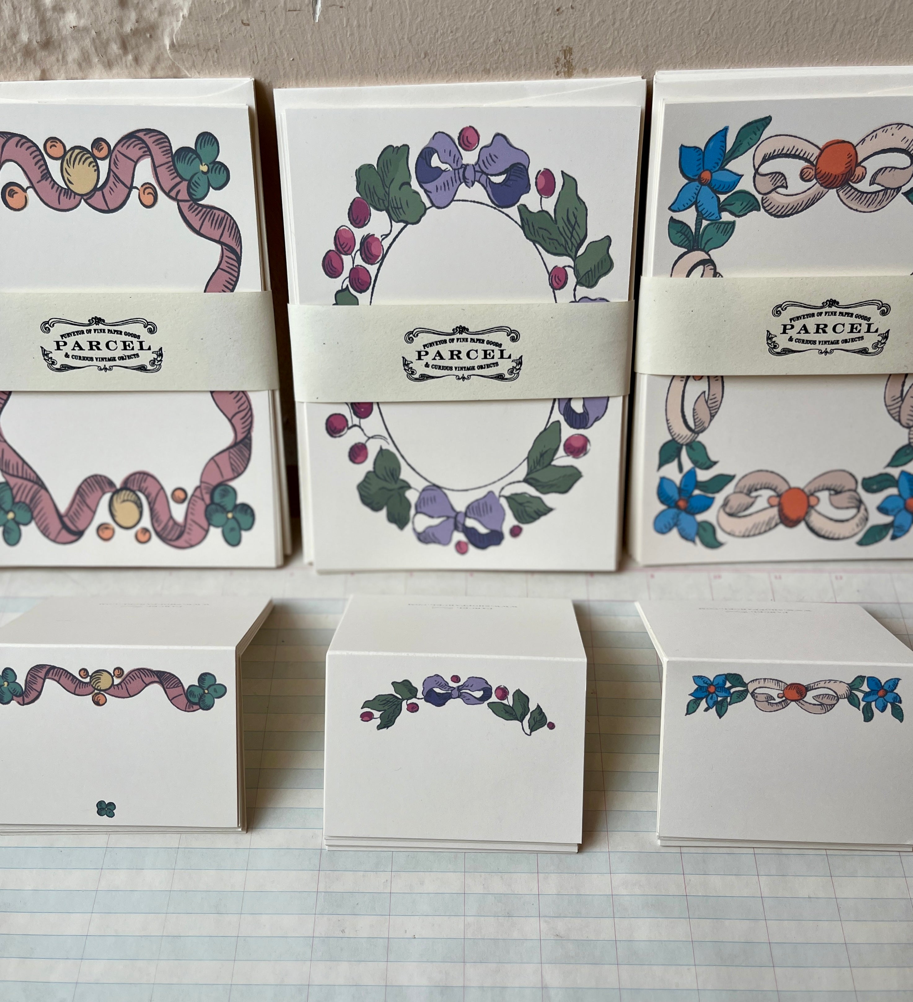 Rococo Berries Host set - PARCEL