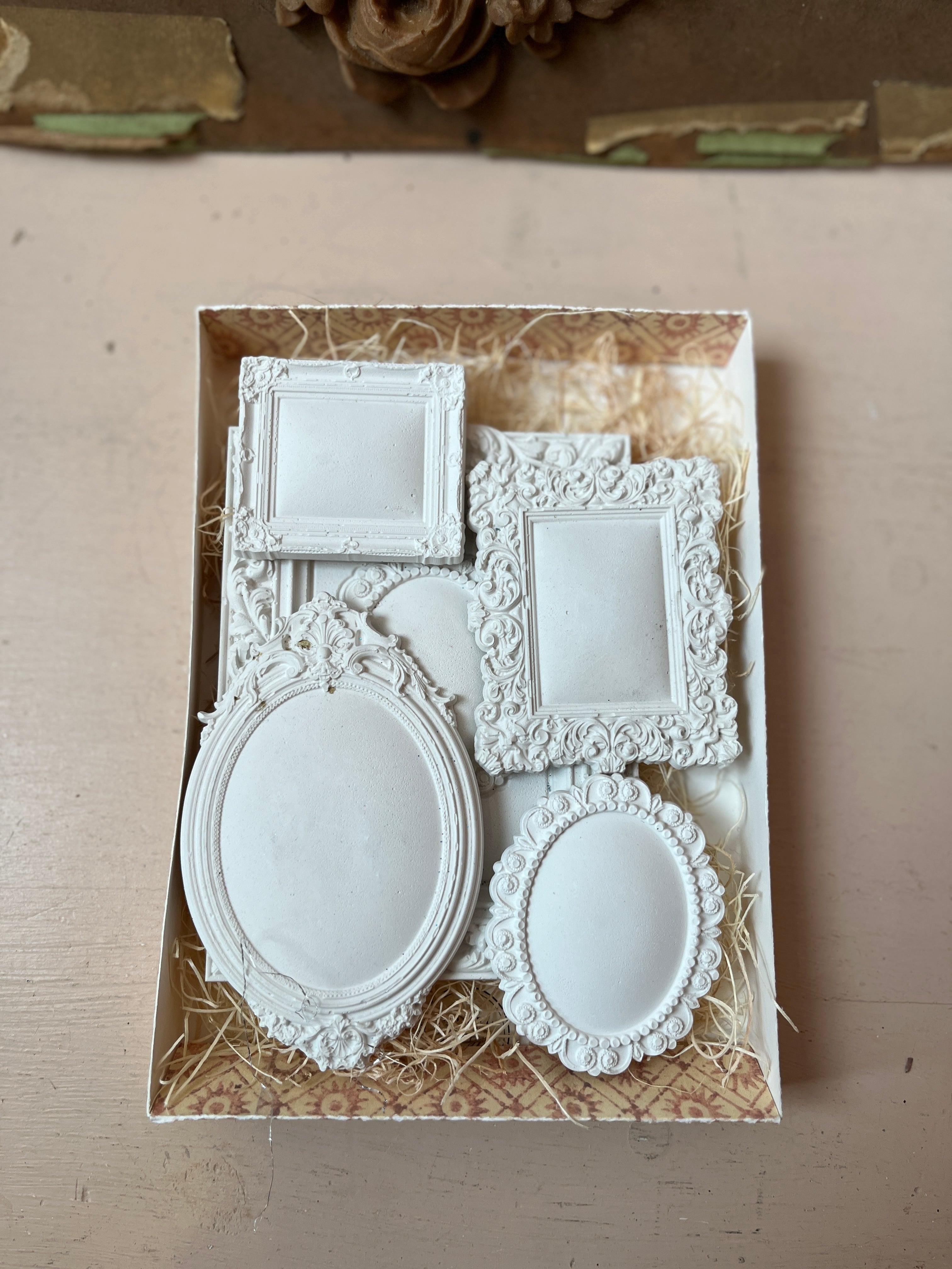 Plaster Ornamental Frames - PARCEL