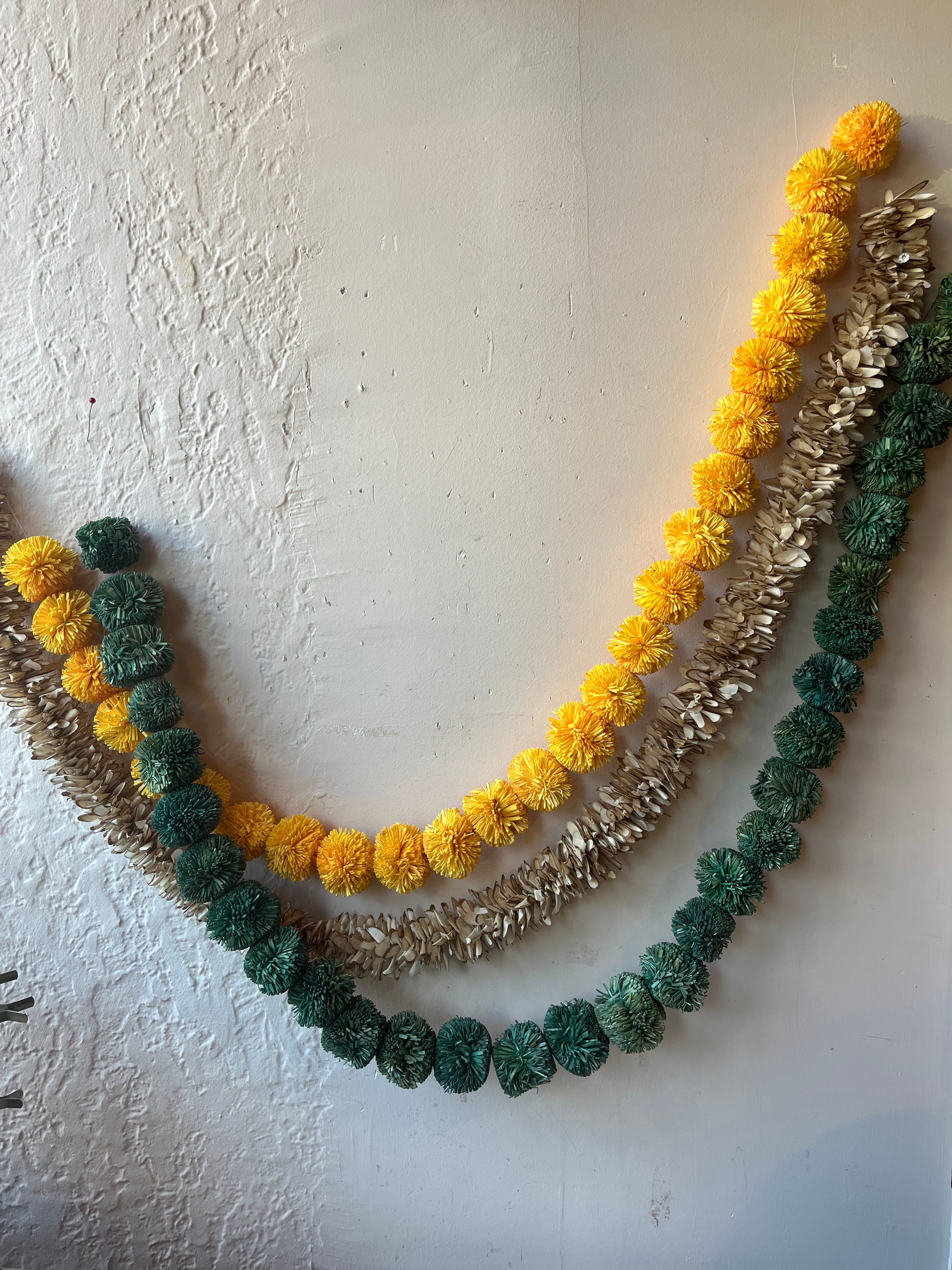 Fluffy Paper Garland - PARCEL