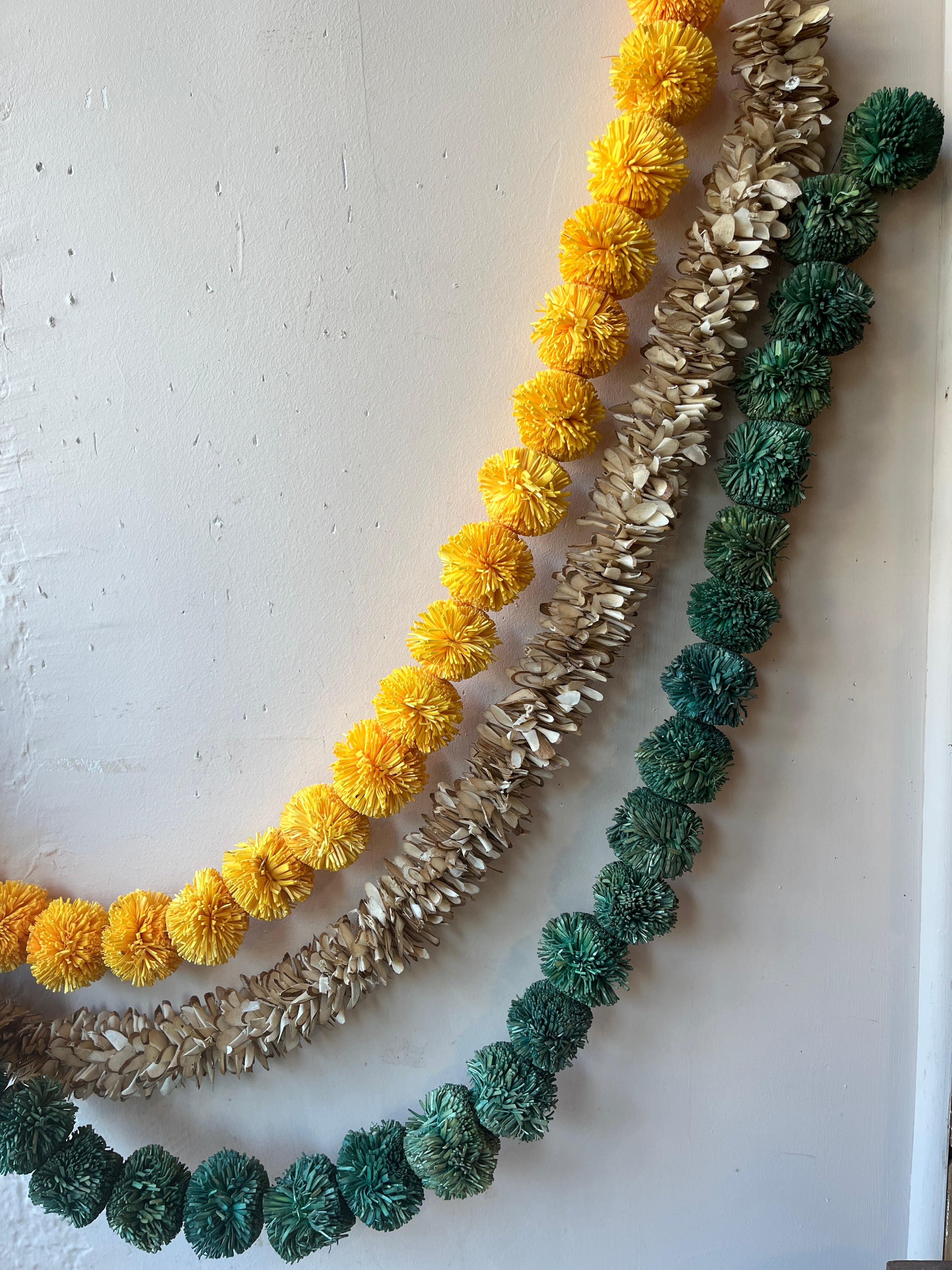 Fluffy Paper Garland - PARCEL