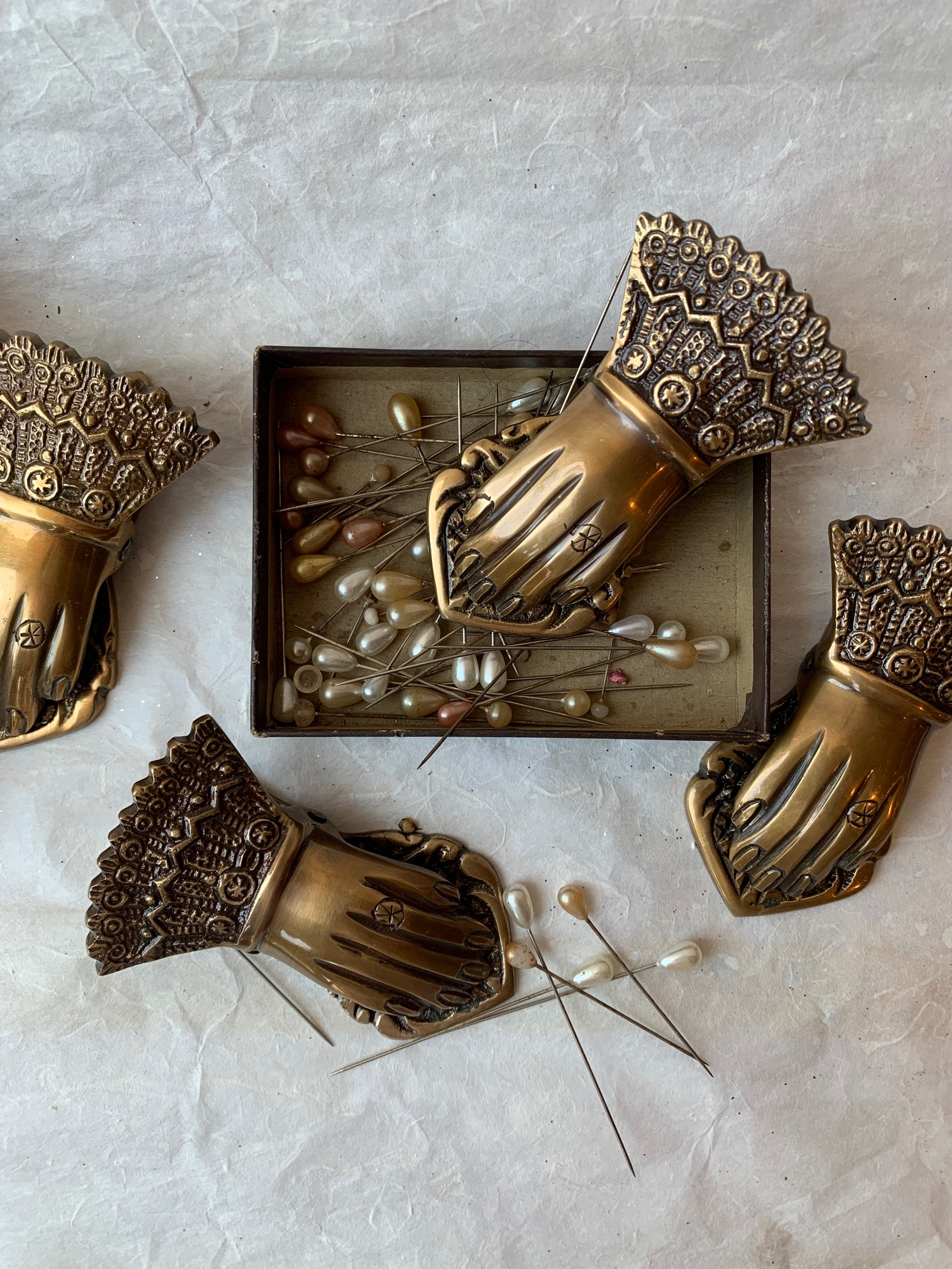 Victorian Style Hand Clips - PARCEL