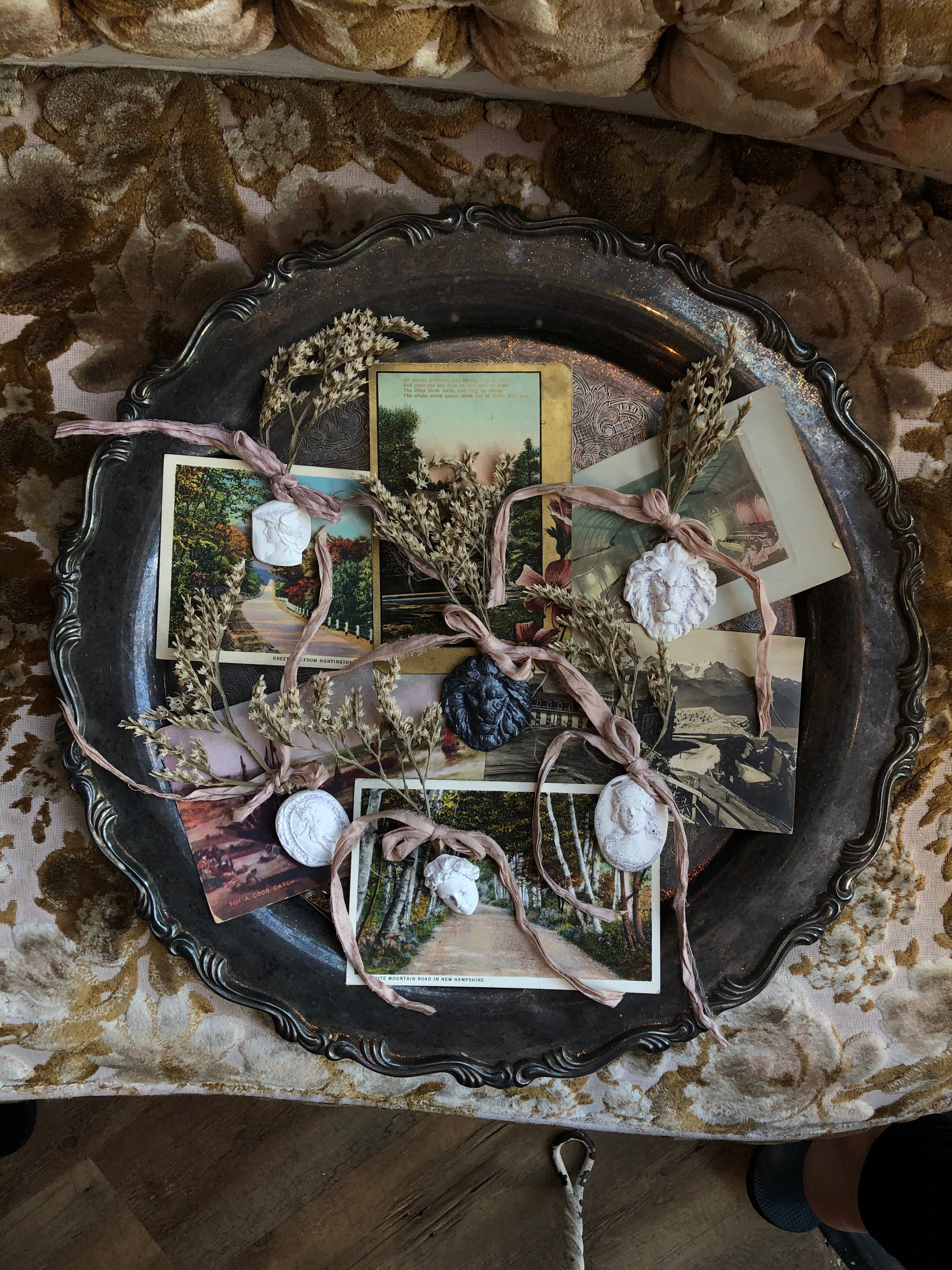 Intaglio Pendant Ornaments - PARCEL
