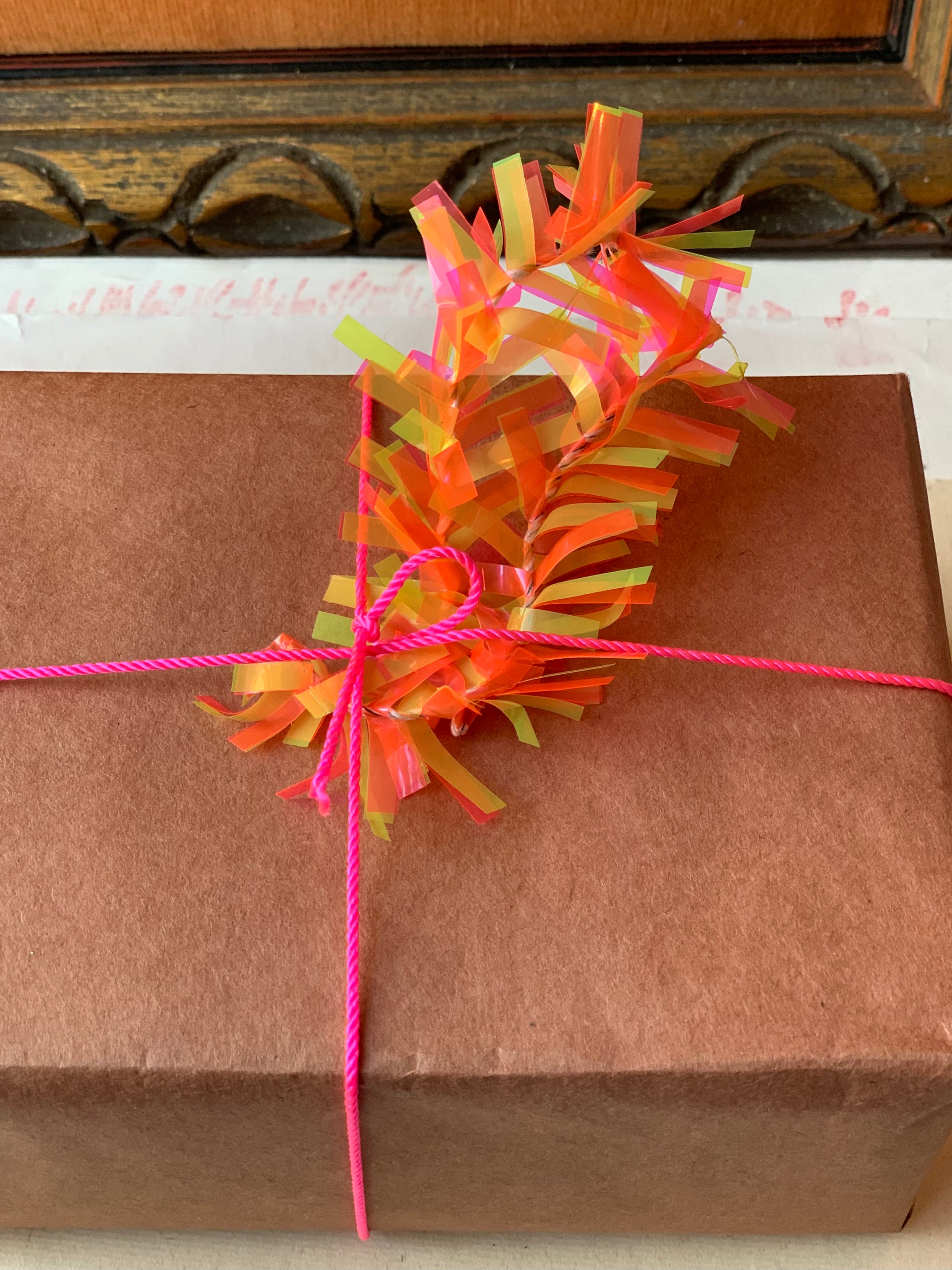 Vintage Festive Fringe Sprays - PARCEL