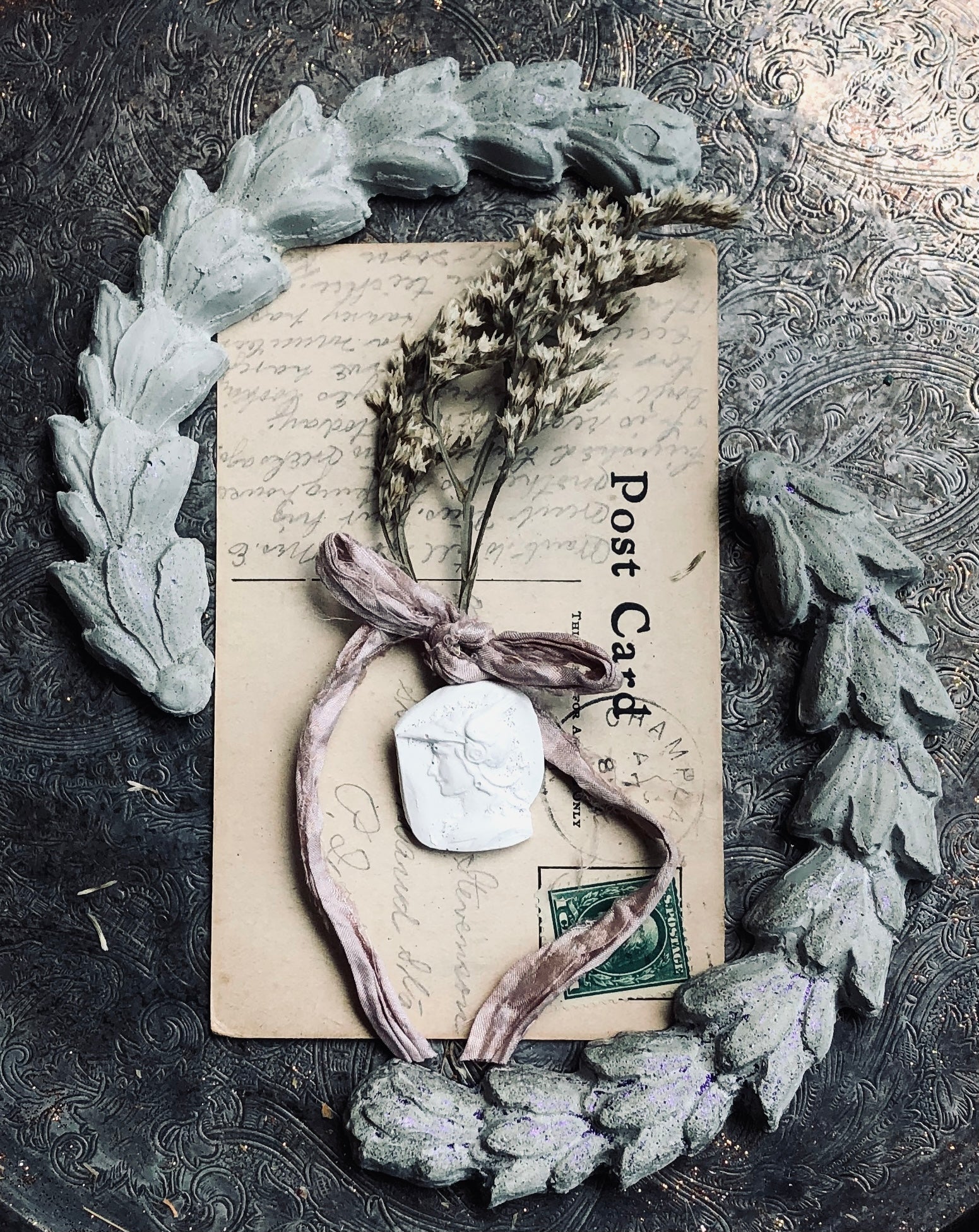 Intaglio Pendant Ornaments - PARCEL