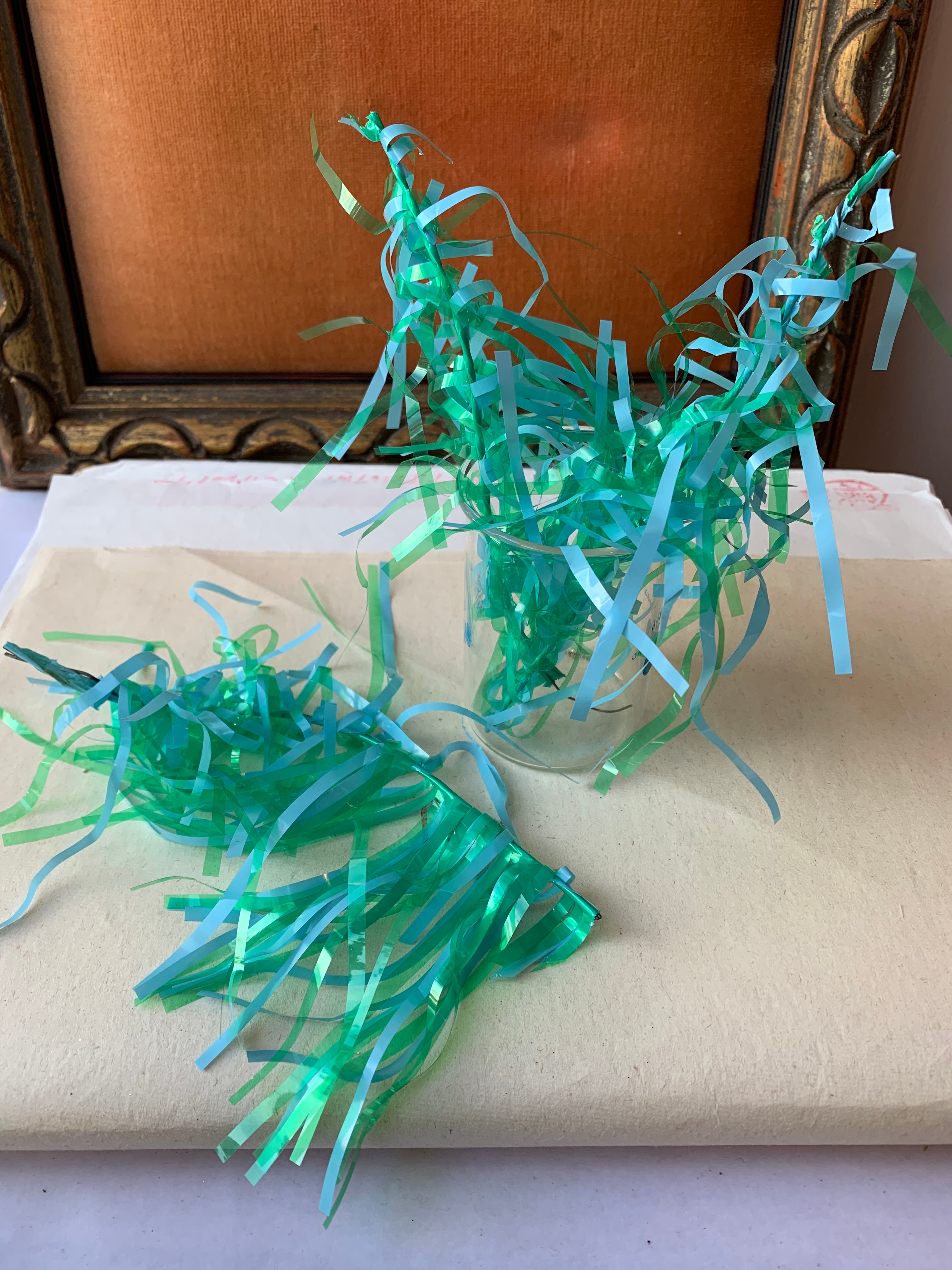 Vintage Festive Fringe Sprays - PARCEL
