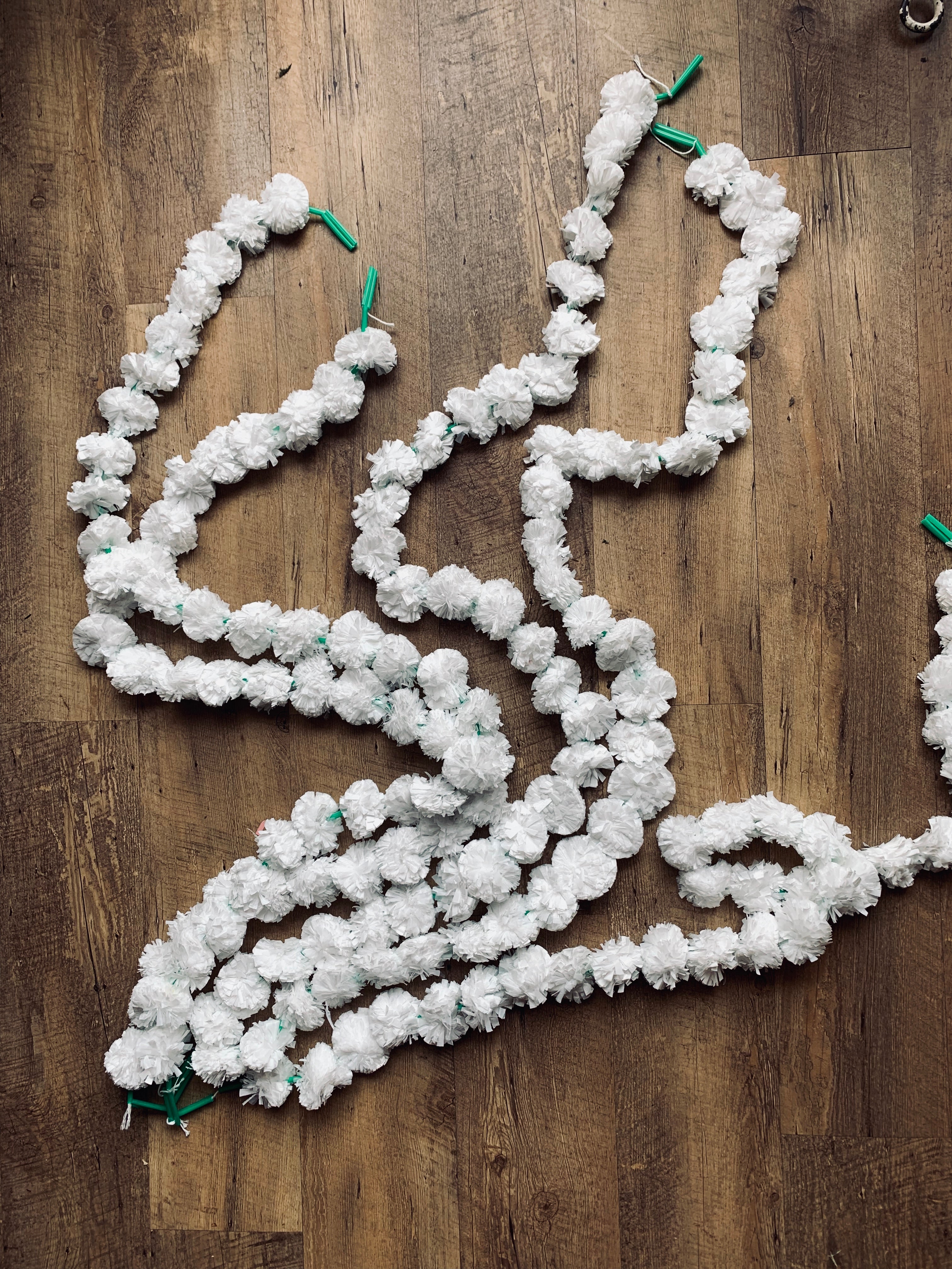 Fluffy Pompom Garland - PARCEL