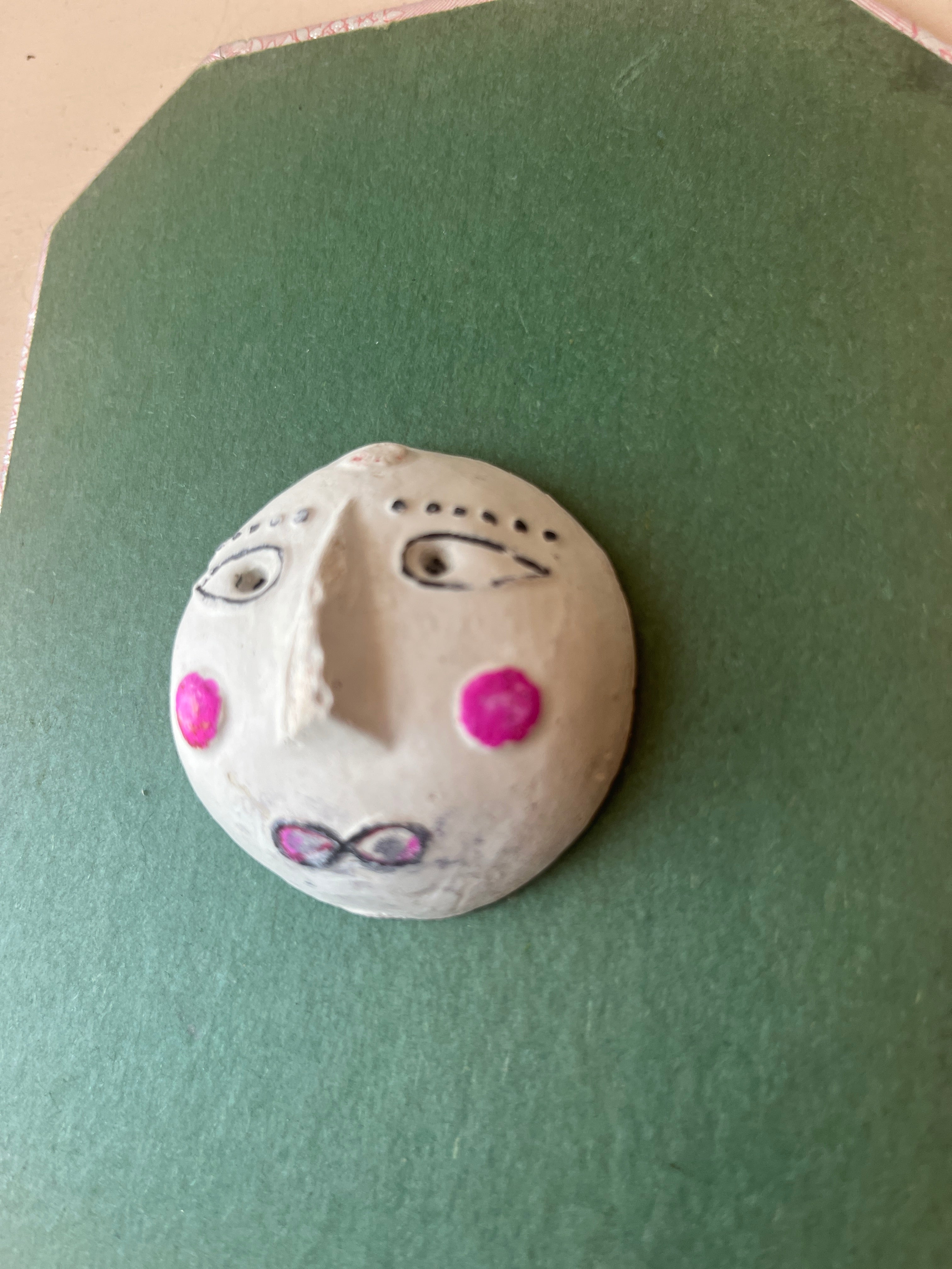 Puppet Face Plaster Wall Hanging - PARCEL