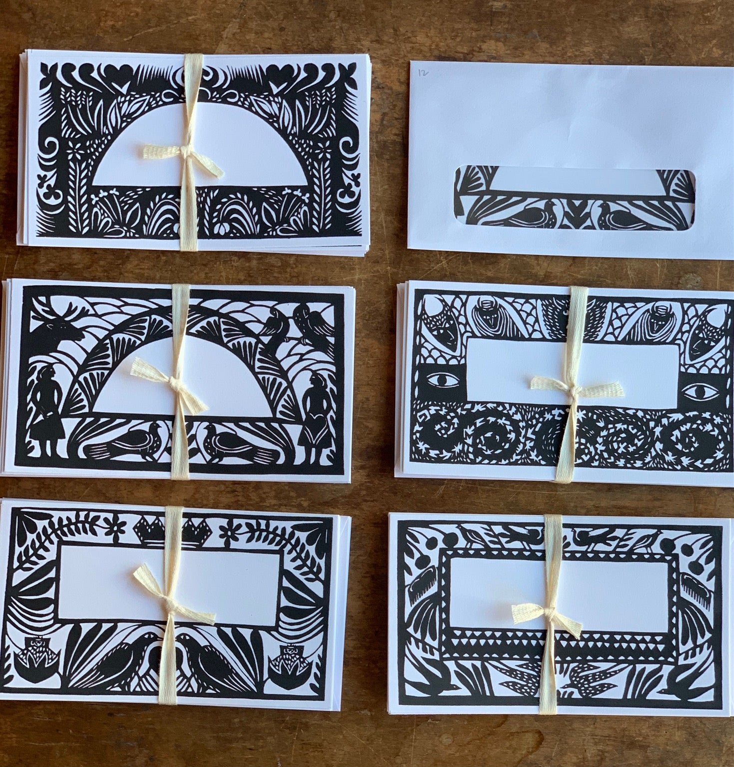 Papercut Scene Little Flat Notecards - PARCEL